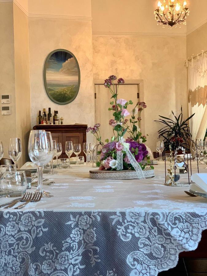 Sui Passi Di Francesco Hotel Valfabbrica Kültér fotó