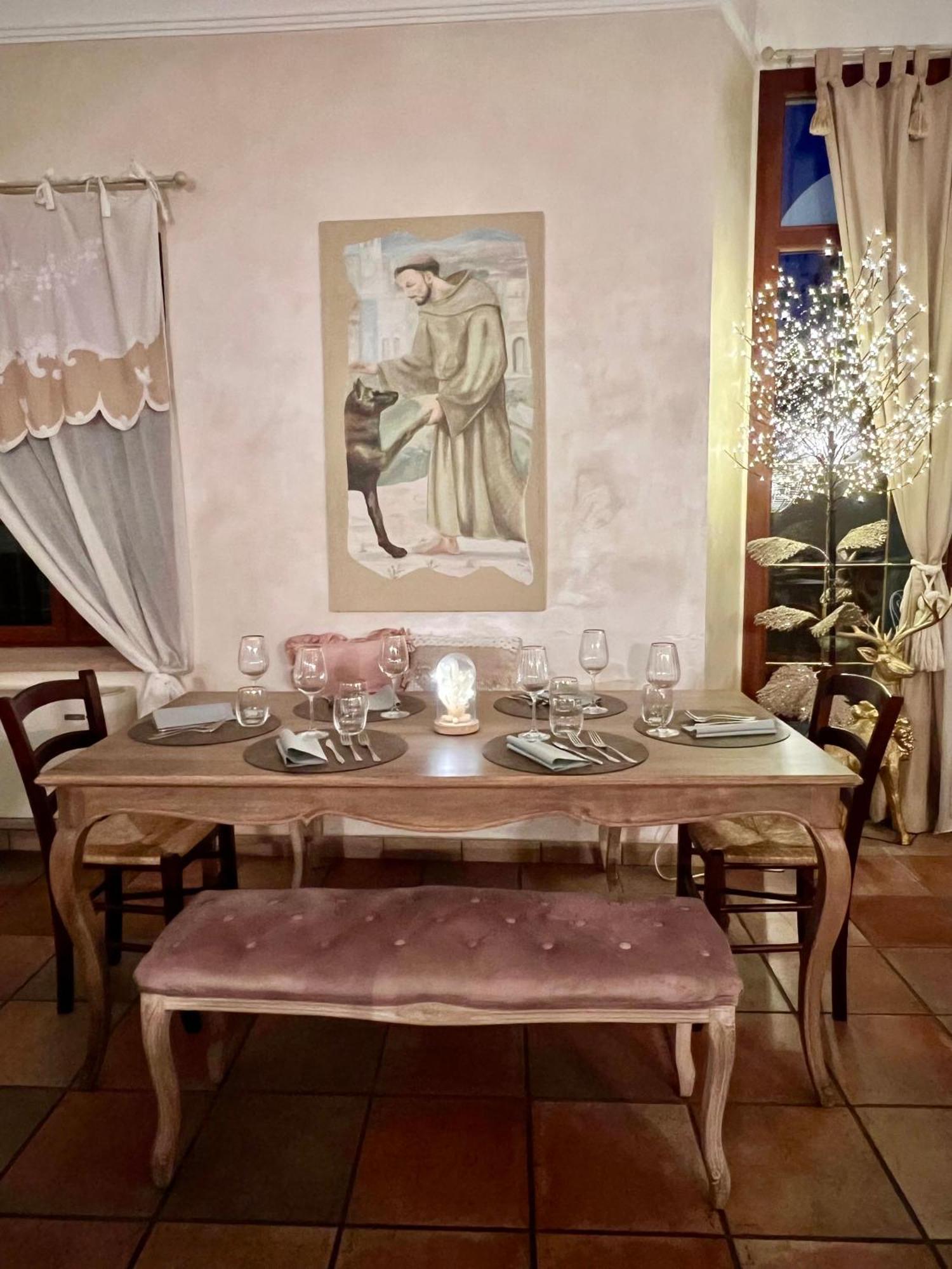 Sui Passi Di Francesco Hotel Valfabbrica Kültér fotó