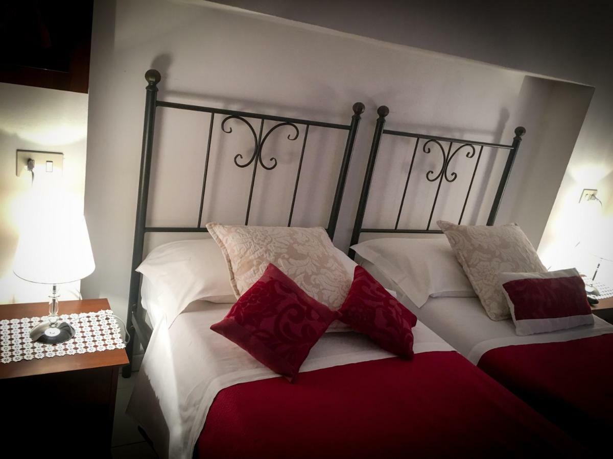 Sui Passi Di Francesco Hotel Valfabbrica Kültér fotó